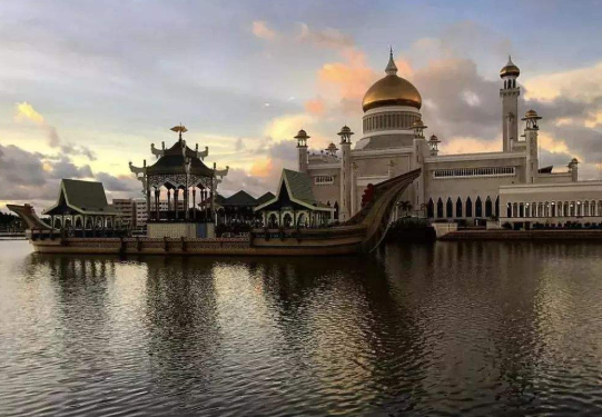 文萊財富超迪拜1.png 文萊財富超迪拜1.png