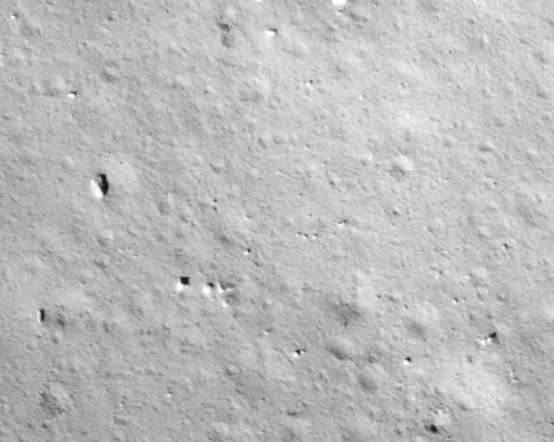 月球表面.png 月球表面.png