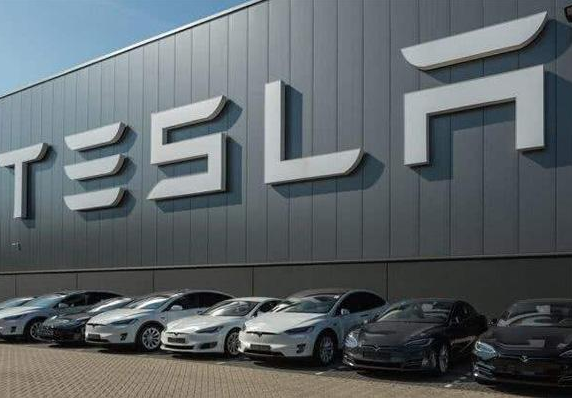 特斯拉.png 特斯拉.png