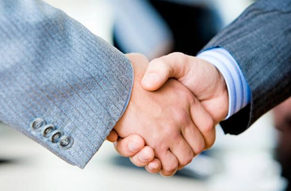 握手灰色襯衣.png 握手灰色襯衣.png