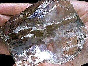 世界上最大最贵的钻石藏在.jpg