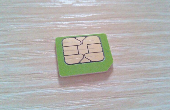 绿的手机卡.png