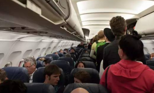 坐飛機(jī).png 坐飛機(jī).png