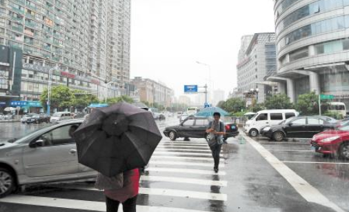 雨天過馬路.png