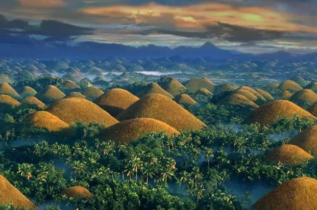 世界第八大奇迹——菲律宾的巧克力山