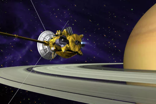 土星神秘卫星土卫六上最大的海面可能超过1000英尺深