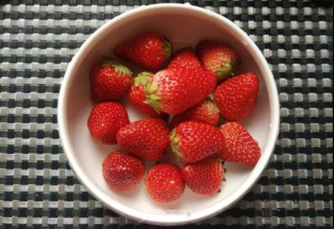 草莓.jpg