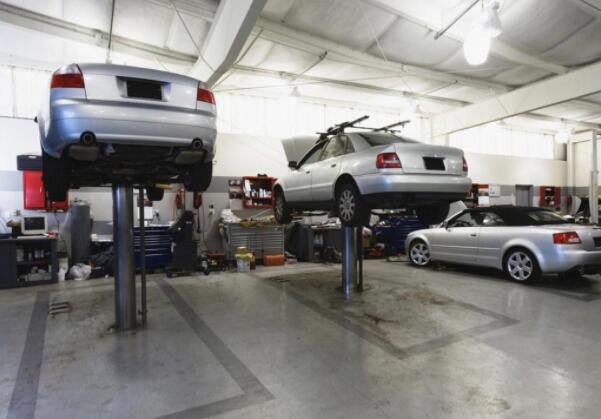 學(xué)汽修.jpg 學(xué)汽修.jpg