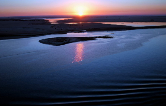 美麗的蘇伊士運(yùn)河.png 美麗的蘇伊士運(yùn)河.png