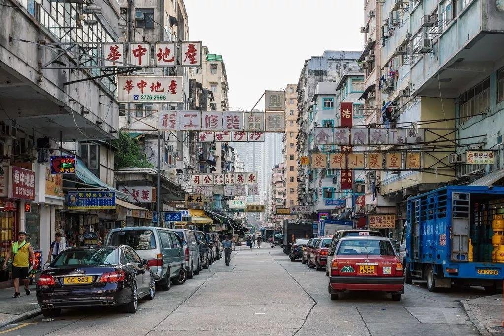 香港房产税是否存在，在香港买房子需要交什么税？