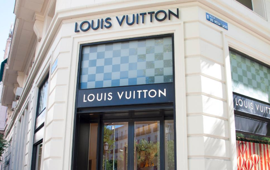 Louis Vuitton.png