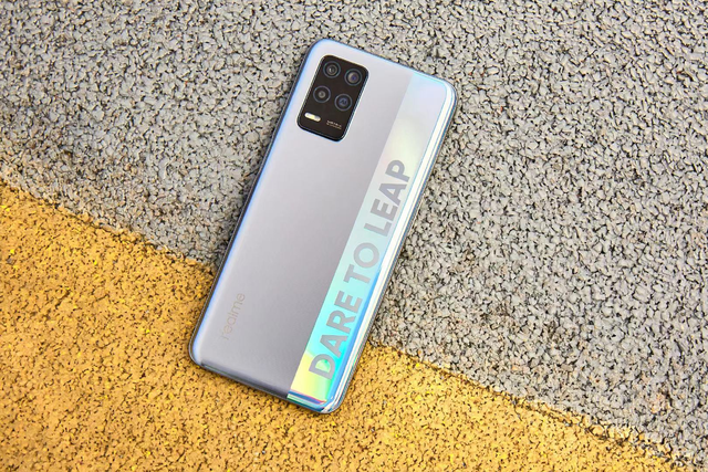 realme發(fā)布"千元機(jī)皇" realme發(fā)布"千元機(jī)皇"