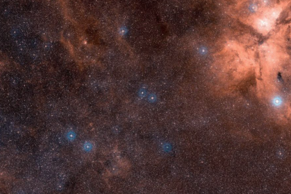 哈勃太空望远镜所看到的AG Carinae恒星周围的天空.png