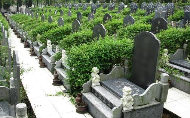 墓地使用年限出现的原因是什么？墓地使用年限一般为多久