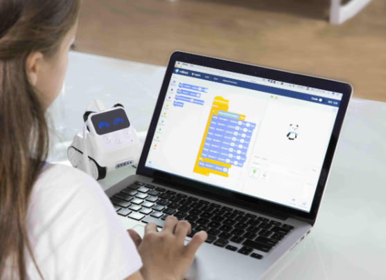 軟件開(kāi)發(fā)人員.png 軟件開(kāi)發(fā)人員.png