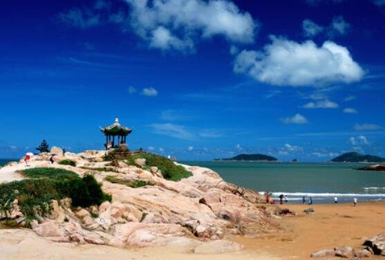 旅游.jpg 旅游.jpg