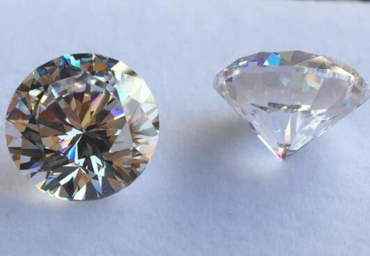 实验室能培育10克拉人造钻石会对天然钻石有什么影响,人造钻石多少钱