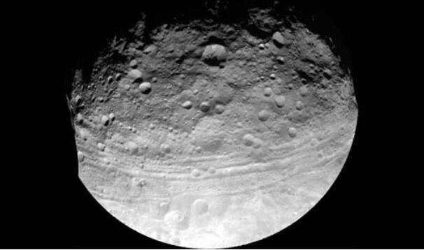 小行星灶神星.jpg