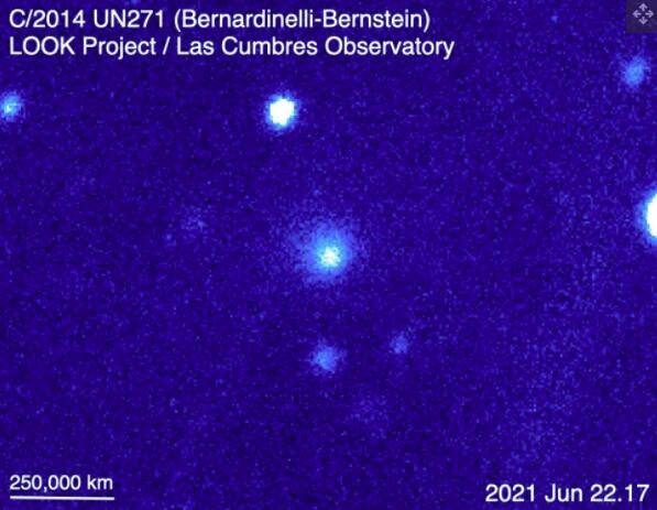 2021 年 6 月，南非拉斯昆布雷斯天文台的一个前哨站收集的伯纳迪内利-伯恩斯坦彗星的观测结果显.jpg
