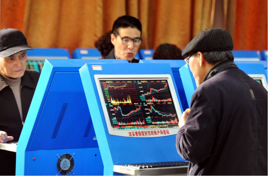 股票退步彎弓 &nbsp;這種形態(tài)的操作要點是什么？？.png