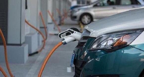 油價下調.jpg 油價下調.jpg