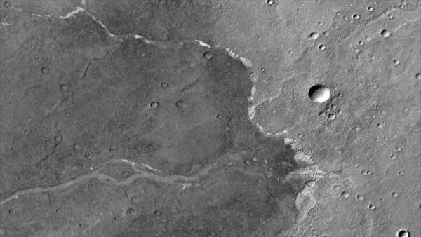 火星上的水流动的时间可能比想象的要长10亿年.jpg