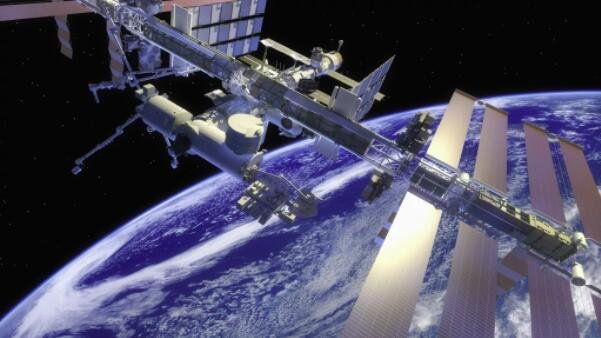 NASA宣布，国际空间站将于2031年投入大海 在螺旋下降时难以控制.jpg