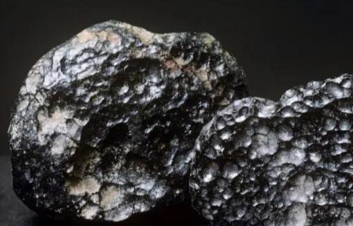 来自46亿年前的天外礼物，陨石是什么？陨石之怎么形成的？