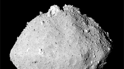 小行星Ryugu的神秘起源 它可能是一颗早已死亡的彗星的残骸.gif