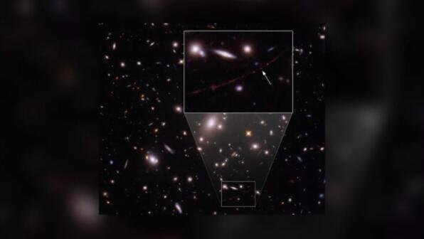 哈勃发现了有史以来最遥远的恒星，距离我们280亿光年.jpg