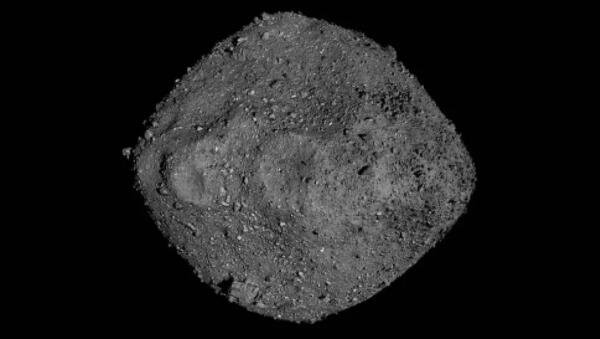 小行星Bennu神秘失踪的环形山表明“撞击装甲”保护了表面.jpg