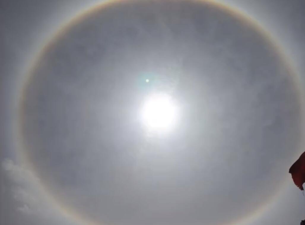 日暈.jpg 日暈.jpg