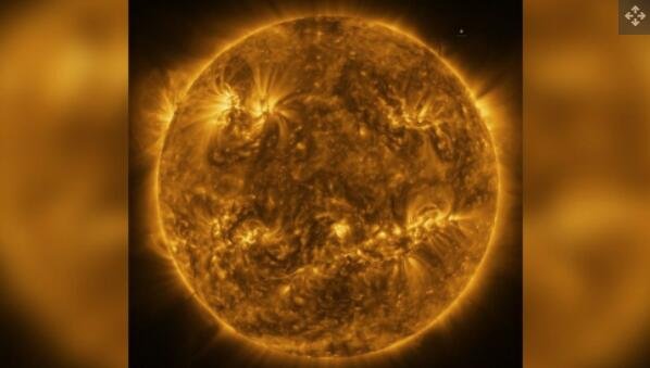 太阳轨道飞行器于 2022 年 3 月拍摄的太阳合成图像.jpg