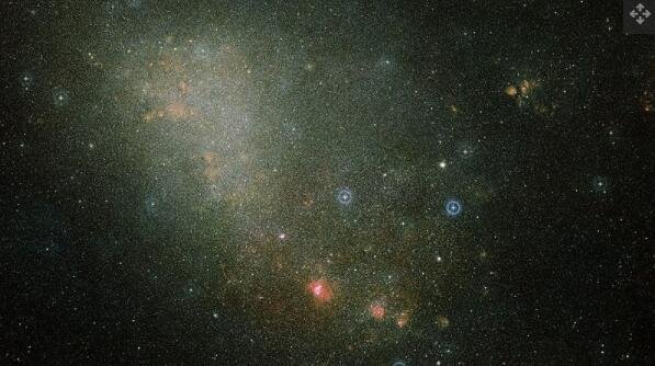 小麦哲伦星云遮蔽了南半球的星系.jpg